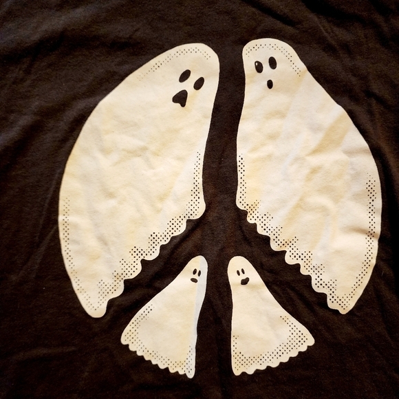 Old Navy Peace Sign Ghost Graphic Tee Grey Women's Medium M Halloween Fall EUC - Picture 4 of 6